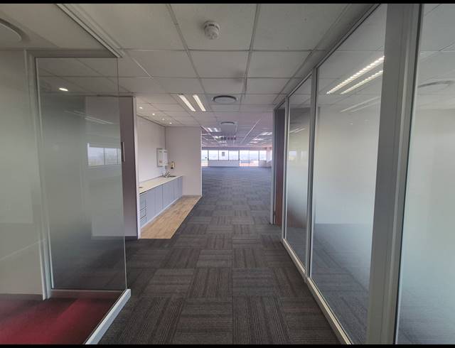 906M² OFFICE TO LET IN WOODMEAD